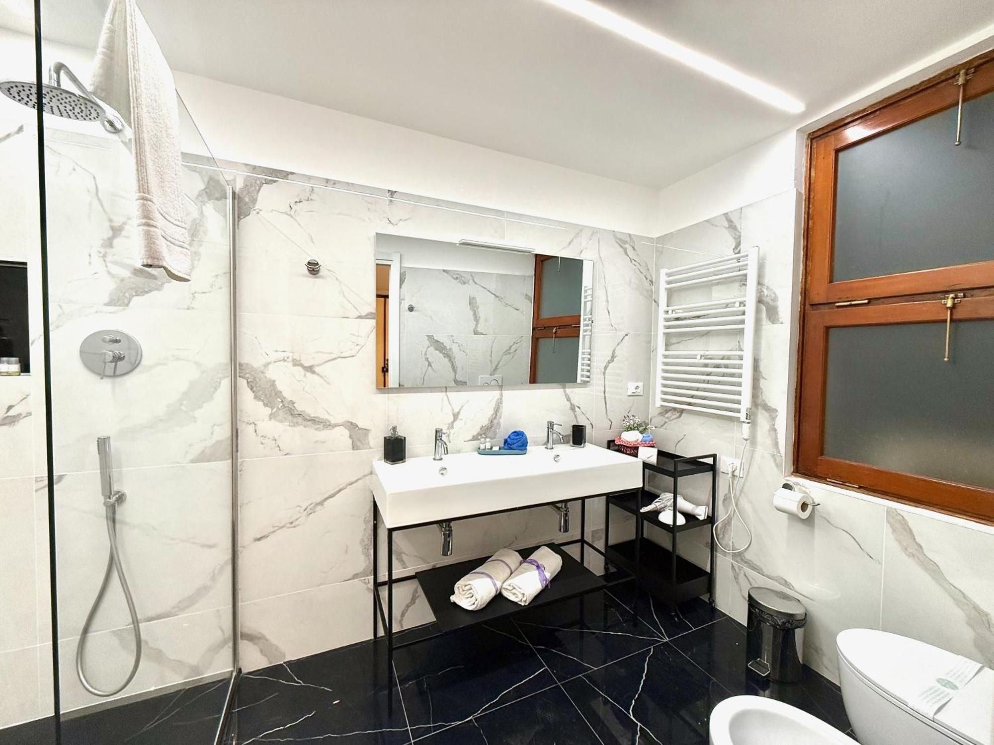 Apartamento Dimora Sottoripa 51 Di Fronte Acquario - Genovabb It *